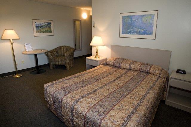 Heritage Inn Hotel & Convention Centre - Taber Zimmer foto